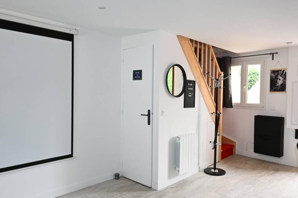 Cinema Appartement 10Mn Aeroport Roissy Cdg Villeneuve-sous-Dammartin Exterior photo